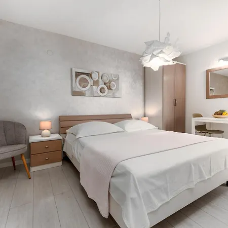 Apartments Kartulina Brela Extérieur photo