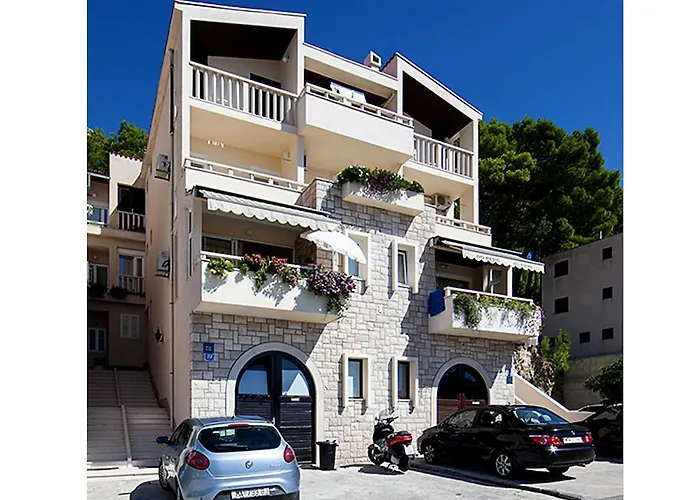 Apartments Kartulina